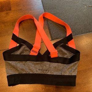 Aritzia Intimates & Sleepwear - Aritzia Sports Bra, Label says Community Aritzia Intimates & Sleepwear - Aritzia Sports Bra, Label says Community